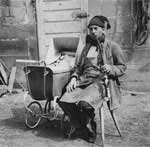 Johann Rahmer  mit der B&auml;ckerei von 1930